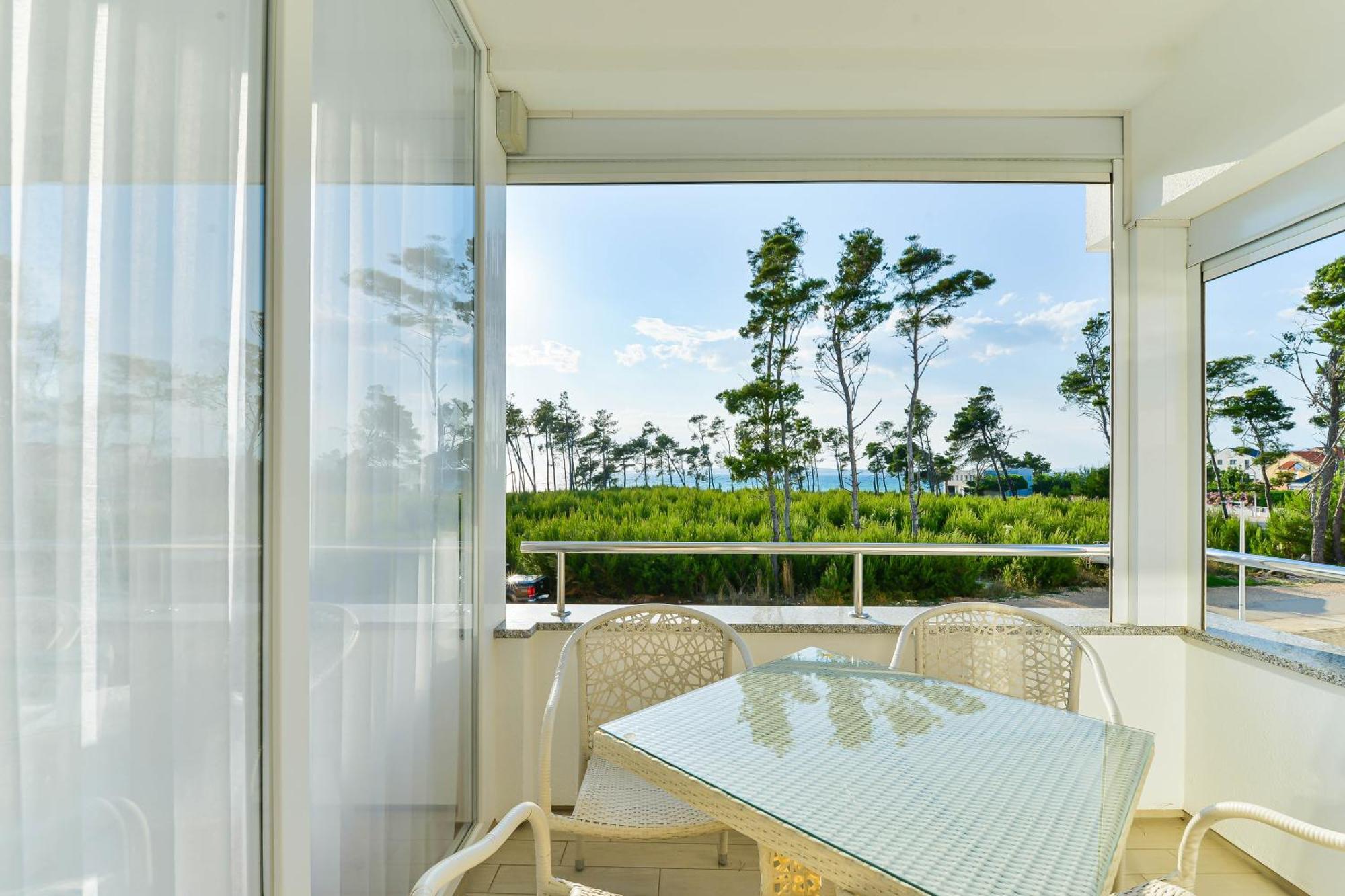 Apartments Laura 1 بريفلاكا المظهر الخارجي الصورة