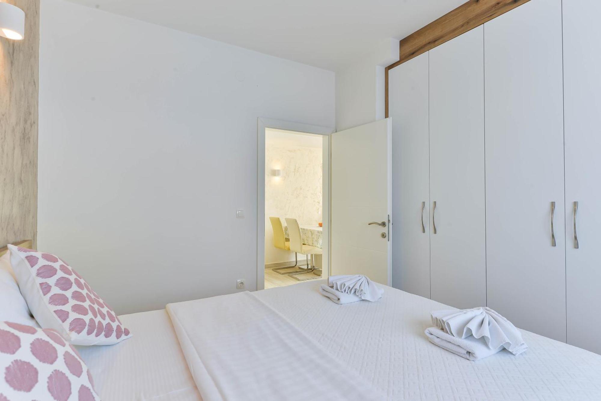 Apartments Laura 1 بريفلاكا المظهر الخارجي الصورة