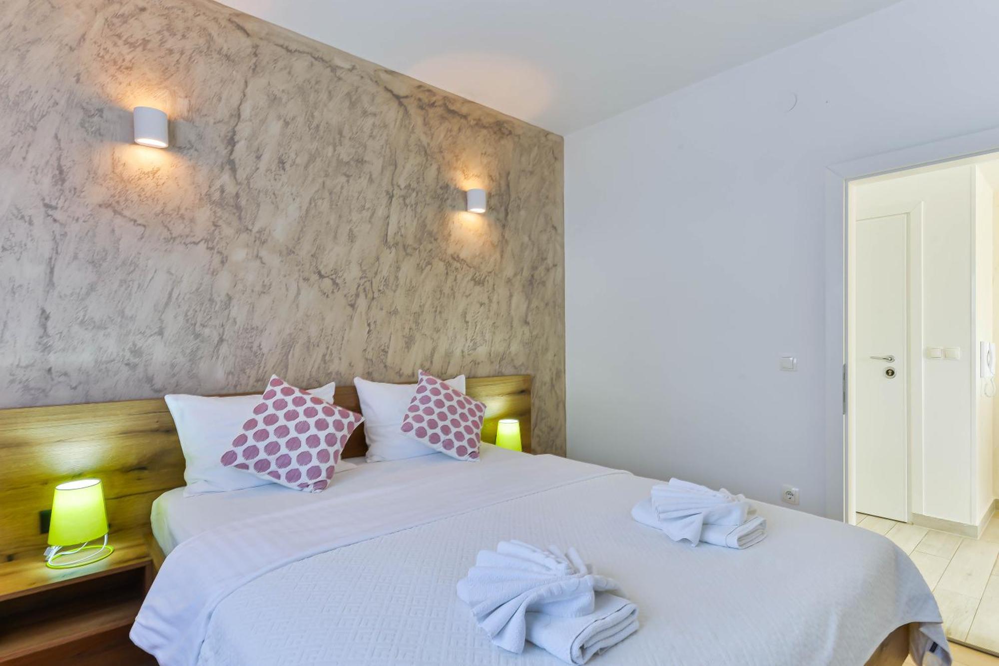 Apartments Laura 1 بريفلاكا المظهر الخارجي الصورة