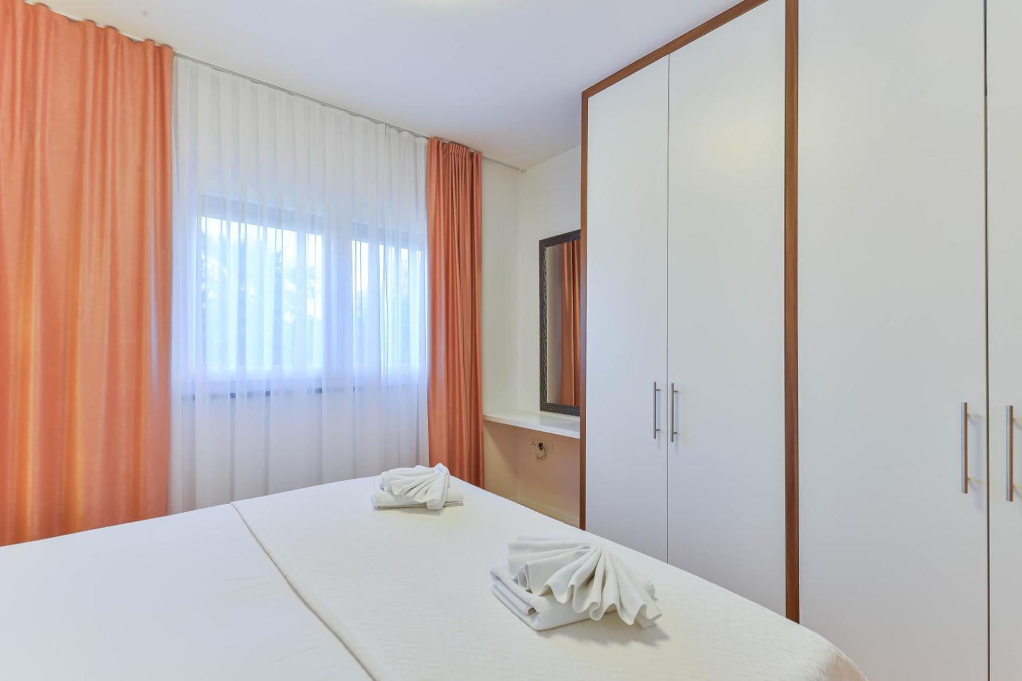 Apartments Laura 1 بريفلاكا المظهر الخارجي الصورة
