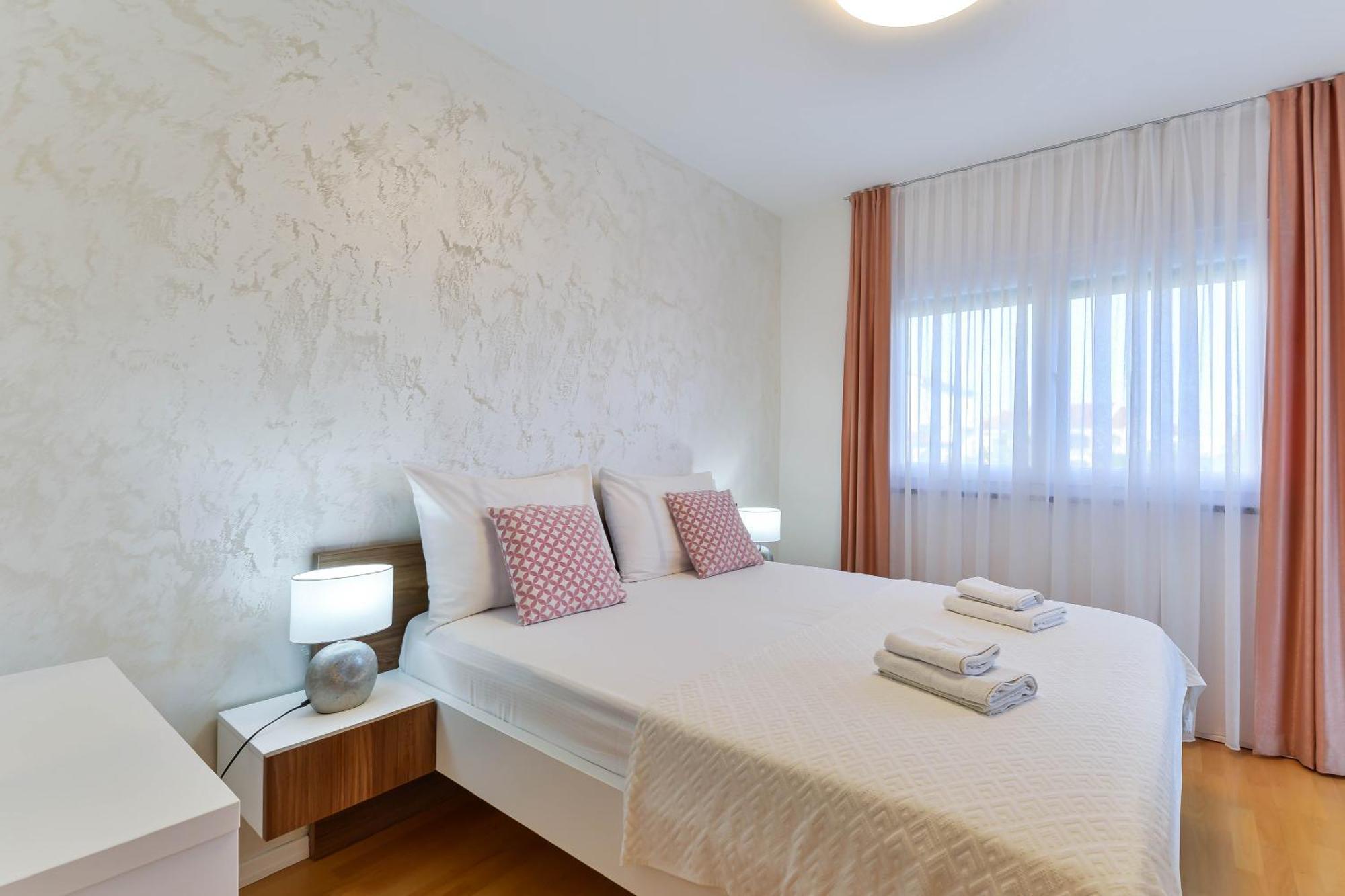Apartments Laura 1 بريفلاكا المظهر الخارجي الصورة