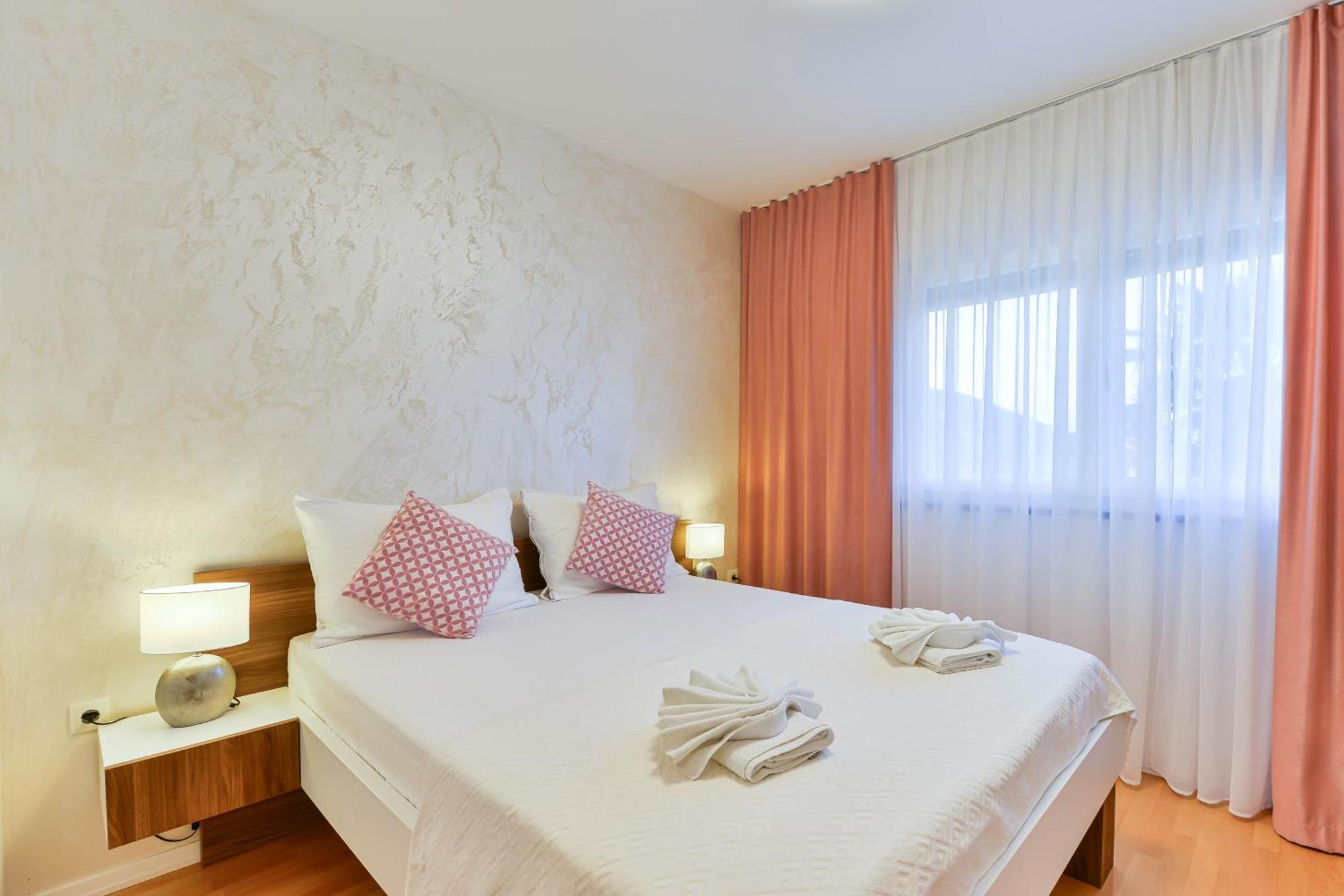 Apartments Laura 1 بريفلاكا المظهر الخارجي الصورة