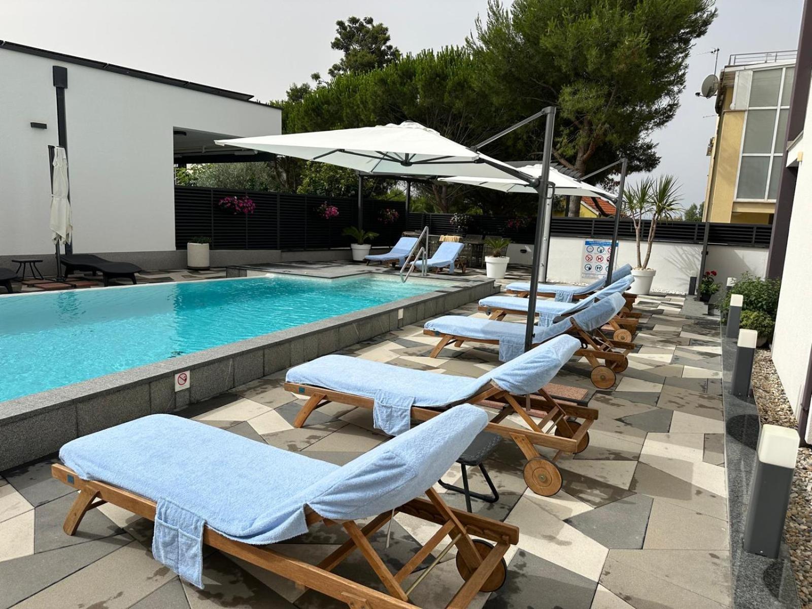 Apartments Laura 1 بريفلاكا المظهر الخارجي الصورة
