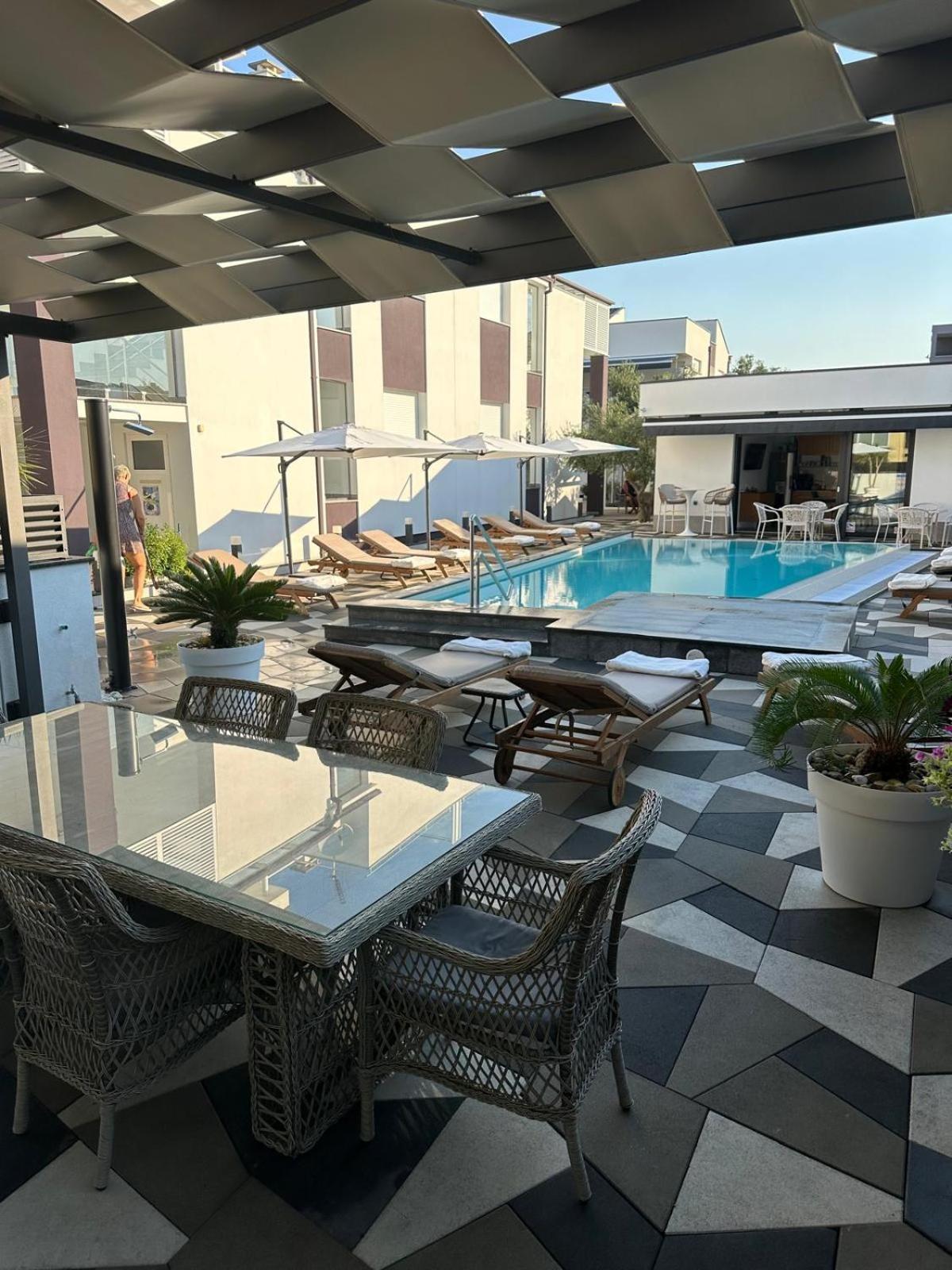 Apartments Laura 1 بريفلاكا المظهر الخارجي الصورة