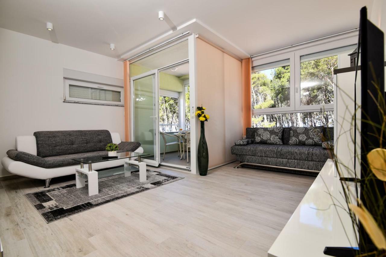 Apartments Laura 1 بريفلاكا المظهر الخارجي الصورة